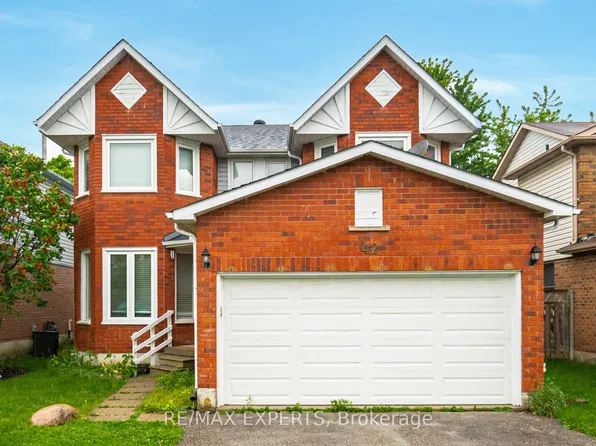 42 Quance St, Barrie, ON L4N 7M3