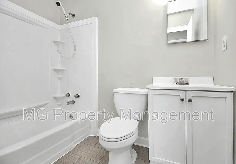 243 Eden Cir — Photo 17