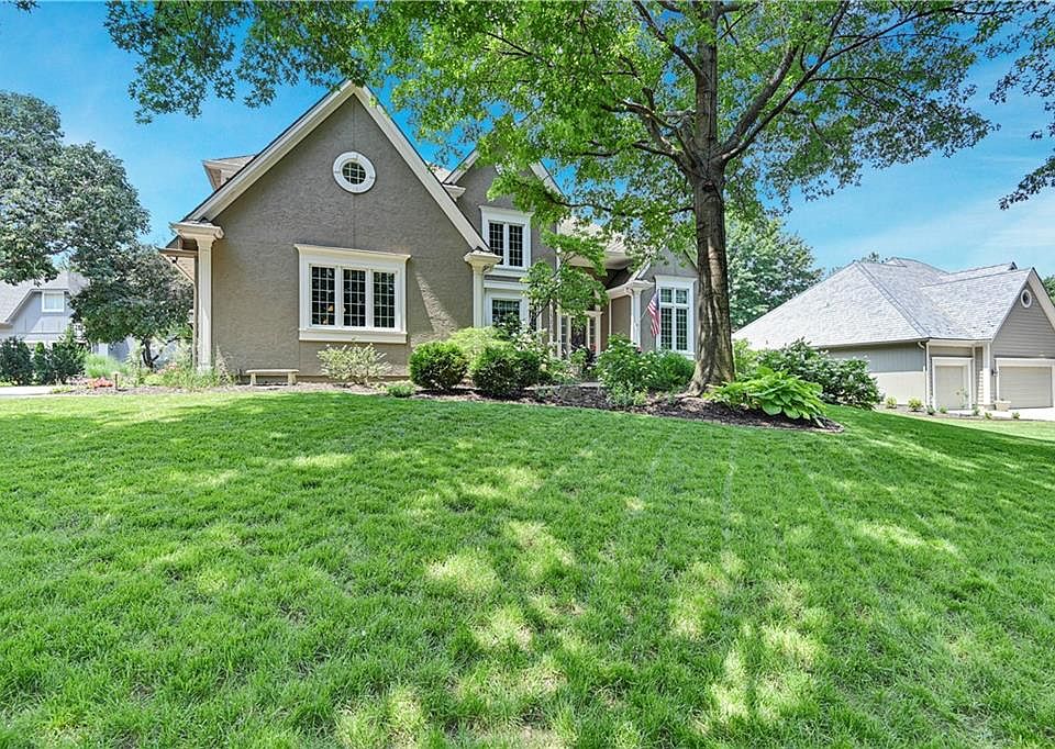 13204 Pawnee Ln, Leawood, KS 66209 Zillow