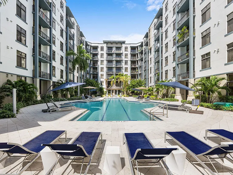 The Manor at Flagler Village — Photo 1