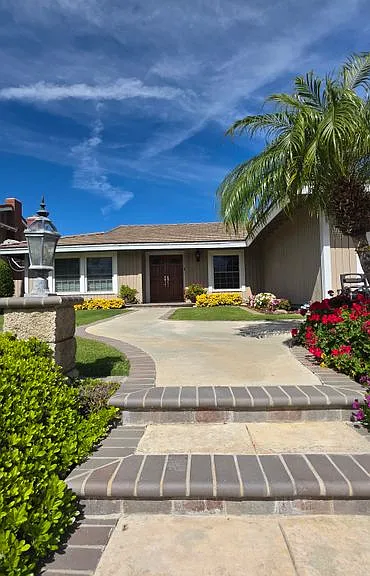 19781 Venecia Ln — Photo 6