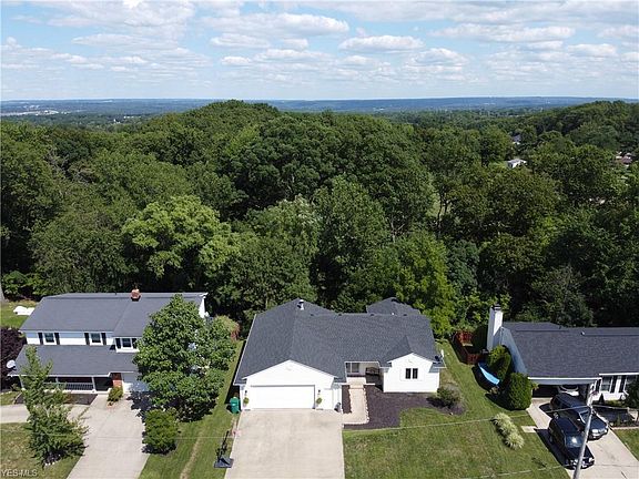 3rd image of 7207 Laura Lee Ln