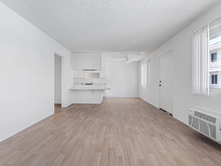 Osage Apartments — Photo 8