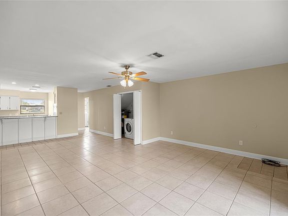 5th image of 11001 SE Sunset Harbor Rd #H-49