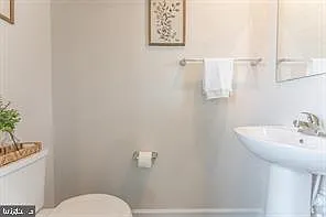 235 Hamilton Ln — Photo 16