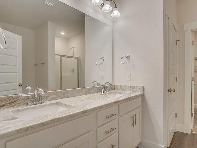 713 Brambling Ct — Photo 12