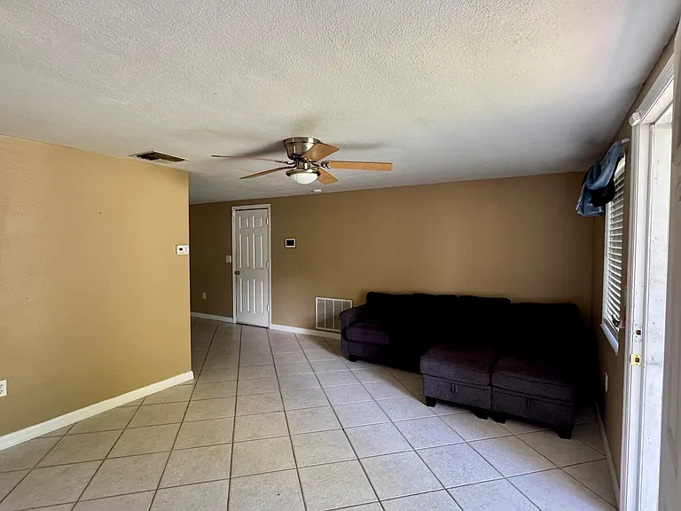 6110 Louisiana Ave — Photo 3