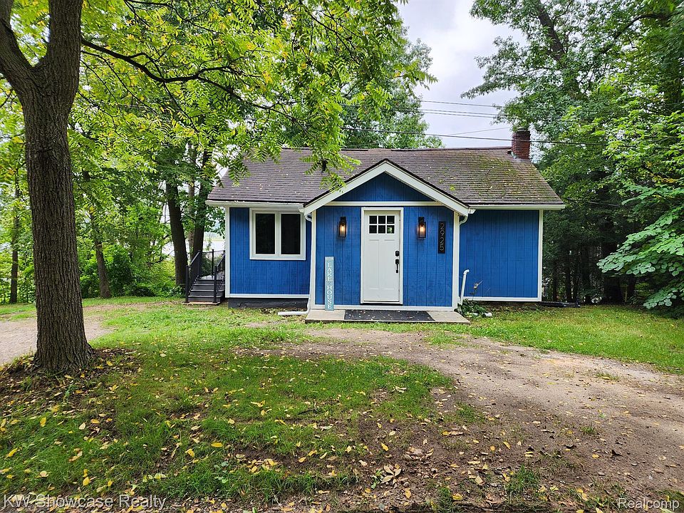 1st image of 2925 Park Dr