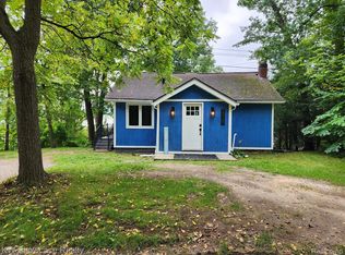 2925 Park Dr, Milford, MI 48380