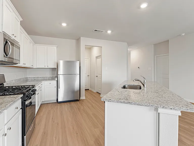All kitchen appliances come included!