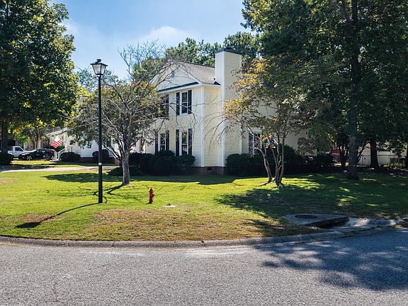 2nd image of 197 Ashton Cir