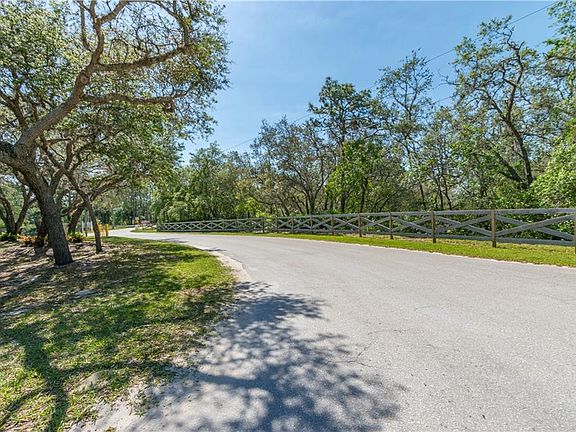 2nd image of 670 Turkey Oak Trl
