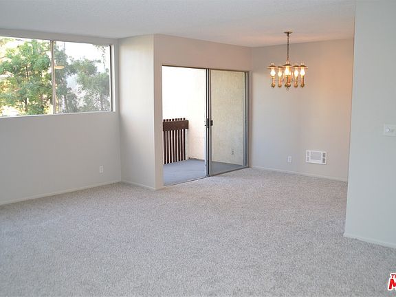 3rd image of 6050 Canterbury Dr Unit F207