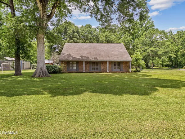 300 Wildlife Dr, Lafayette, LA 70507
