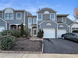 103 Greenbrook Ct, New Hope, PA 18938