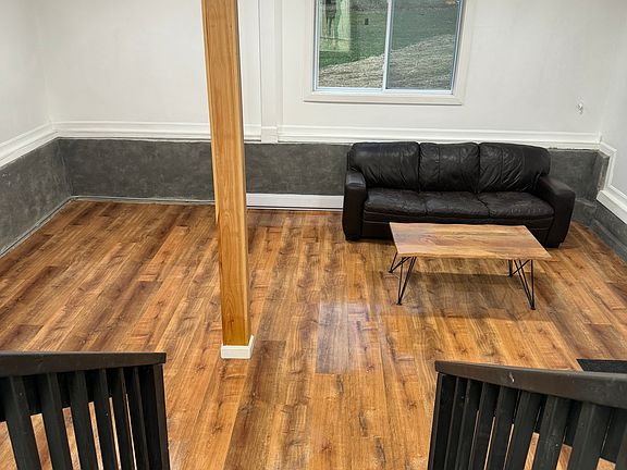 3rd image of 405 N Main St #1