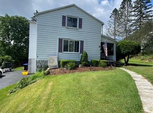 9 Deyo Hill Rd, Johnson City, NY 13790