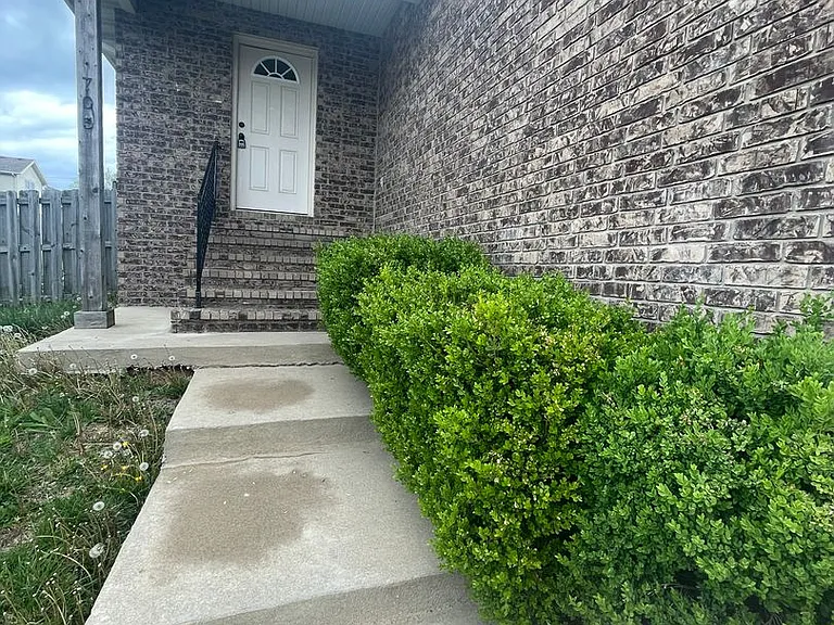 705-707 E Watermill Cir — Photo 15