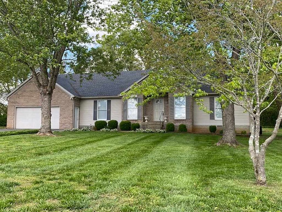 1st image of 250 Phelps Ct