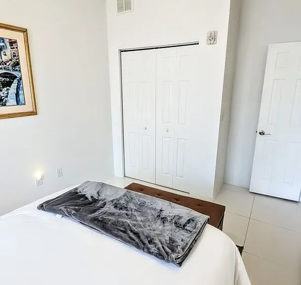 1064 N Tamiami Trl #1606 — Photo 15