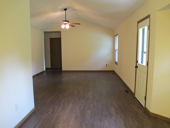 5th image of 2837 W Cherokee St