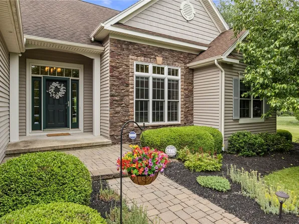 4375 Canal Rd, Spencerport, NY 14559