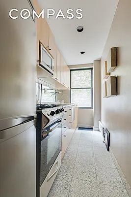 Rented by Compass | media 31