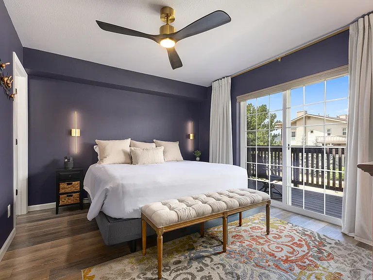 Primary Kingsize Bedroom