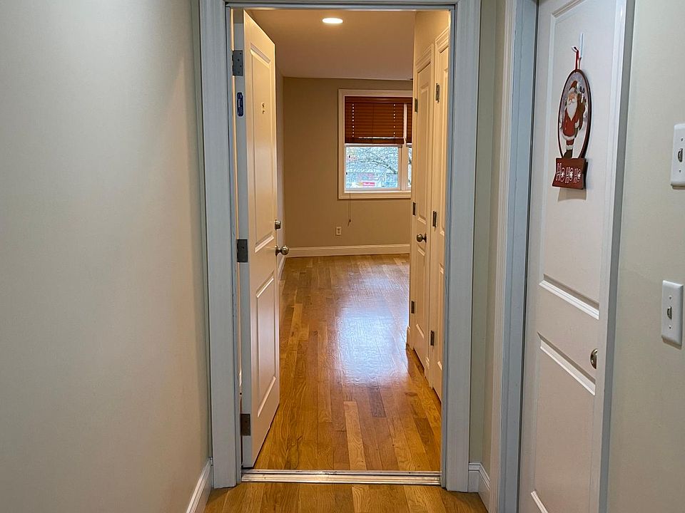 Entry from hallway