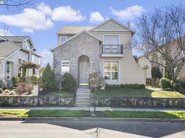 6146 NE Copper Beech Dr, Hillsboro, OR 97124