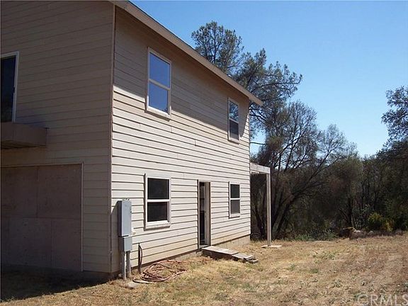 3rd image of 4576 Royal Oaks Ct
