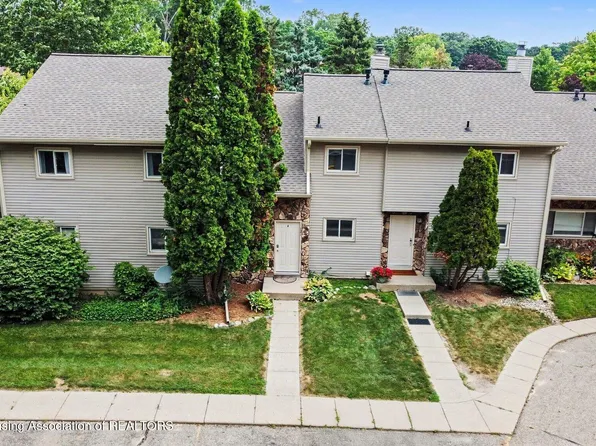 925 Brookside Dr APT 121, Grand Ledge, MI 48837