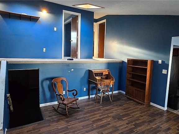 3rd image of 273 Woodside Ave