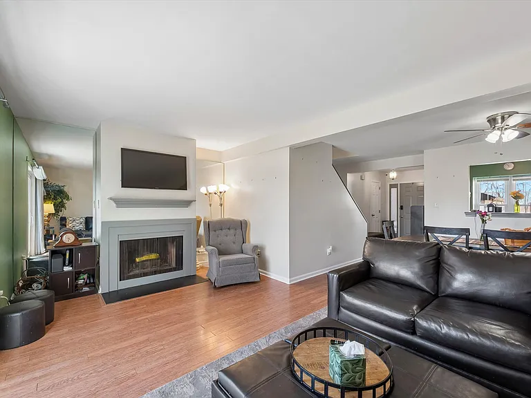39 Cabot Ct — Photo 4