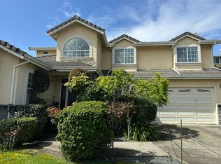 18099 De Souza Pl, Castro Valley, CA 94546