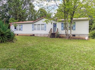 541 Old River Rd, Carthage, NC 28327