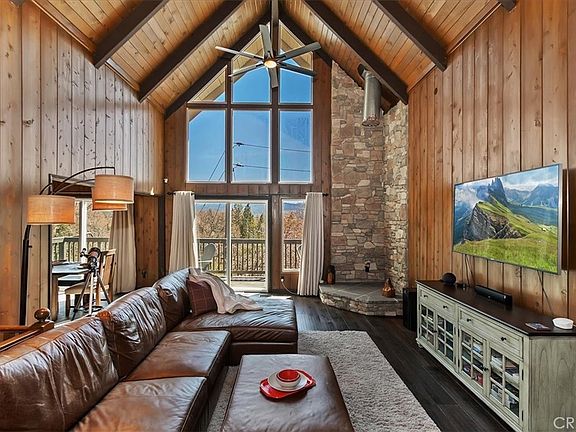 3rd image of 27994 W Shore Rd