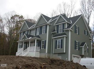 16 S Gereg Glenn Rd, Brookfield, CT 06804