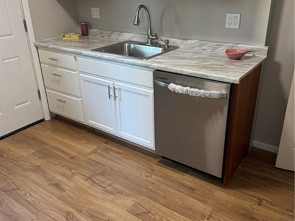 4th image of 14232 Gramatan Ave
