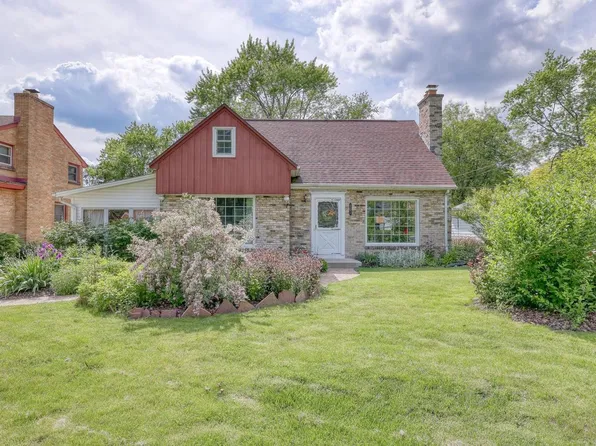 4093 North 111th STREET, Wauwatosa, WI 53222