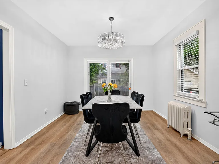 639 Walsh Ave — Photo 9