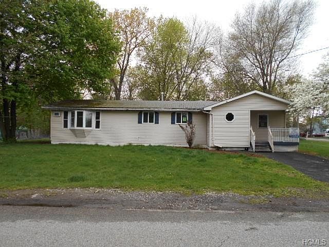 1st image of 26 Marshall Dr W