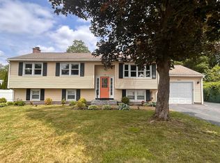13 Wellesley Rd, Nashua, NH 03062