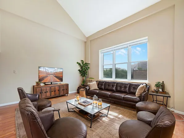 4942 N Sheridan Rd #6, Chicago, IL 60640
