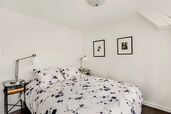 Sold by Compass | media 5
