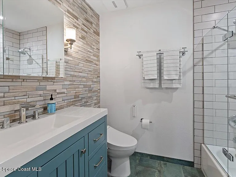 1738 Cadillac Cir N — Photo 20