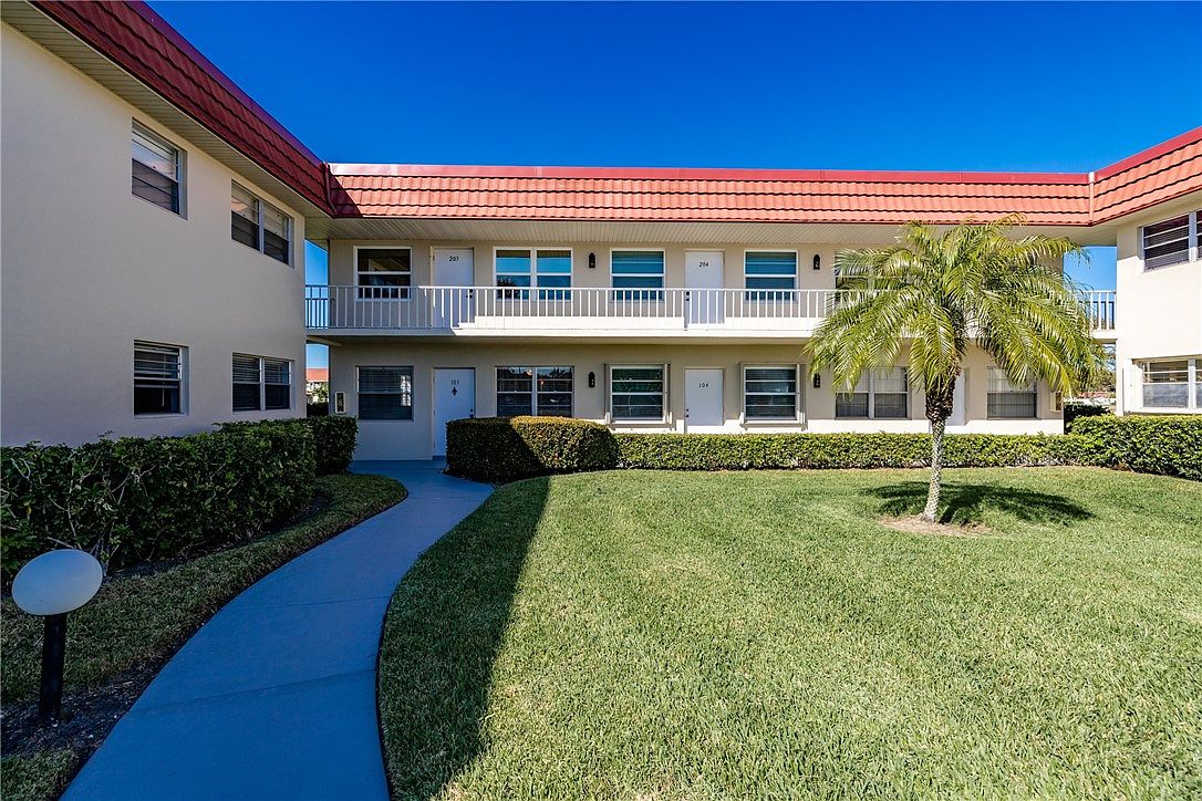 3 Vista Palm Ln APT 103, Vero Beach, FL 32962 MLS 275669 Zillow