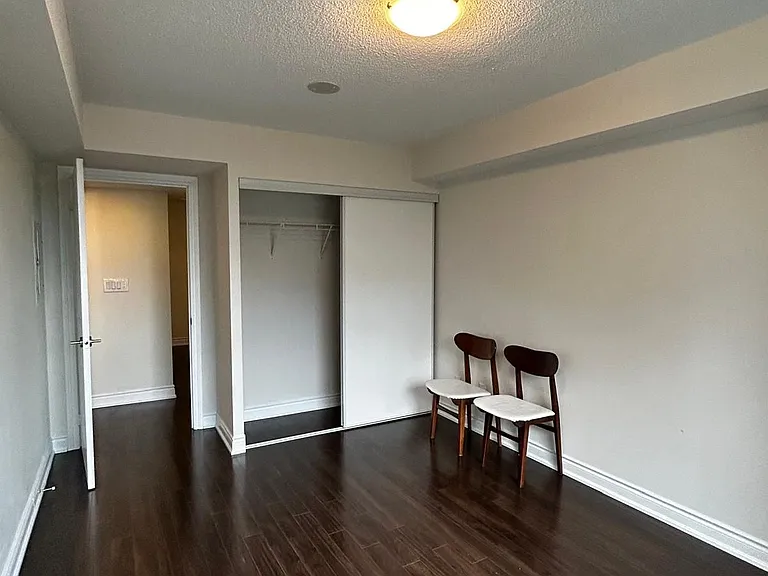 233 S Park Rd #611 — Photo 25