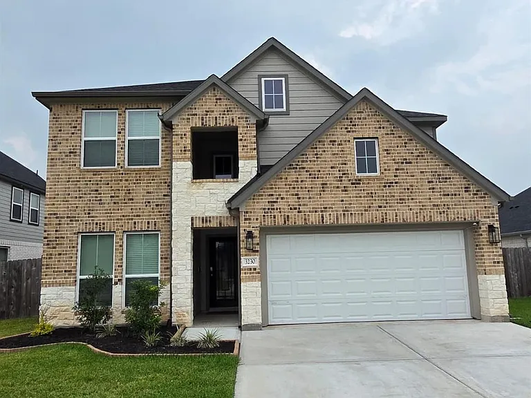 3230 Tilley Dr — Photo 2