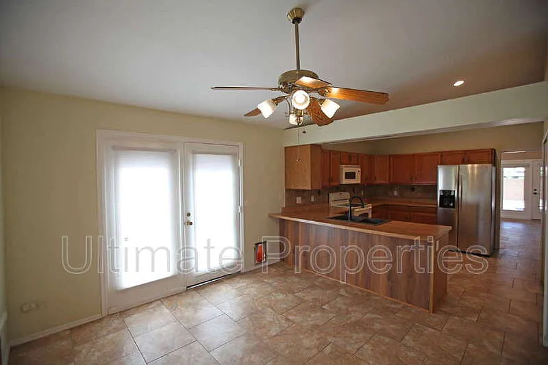 2 bed, 2.0 bath, 1482 sqft, $1,895 — Photo 4